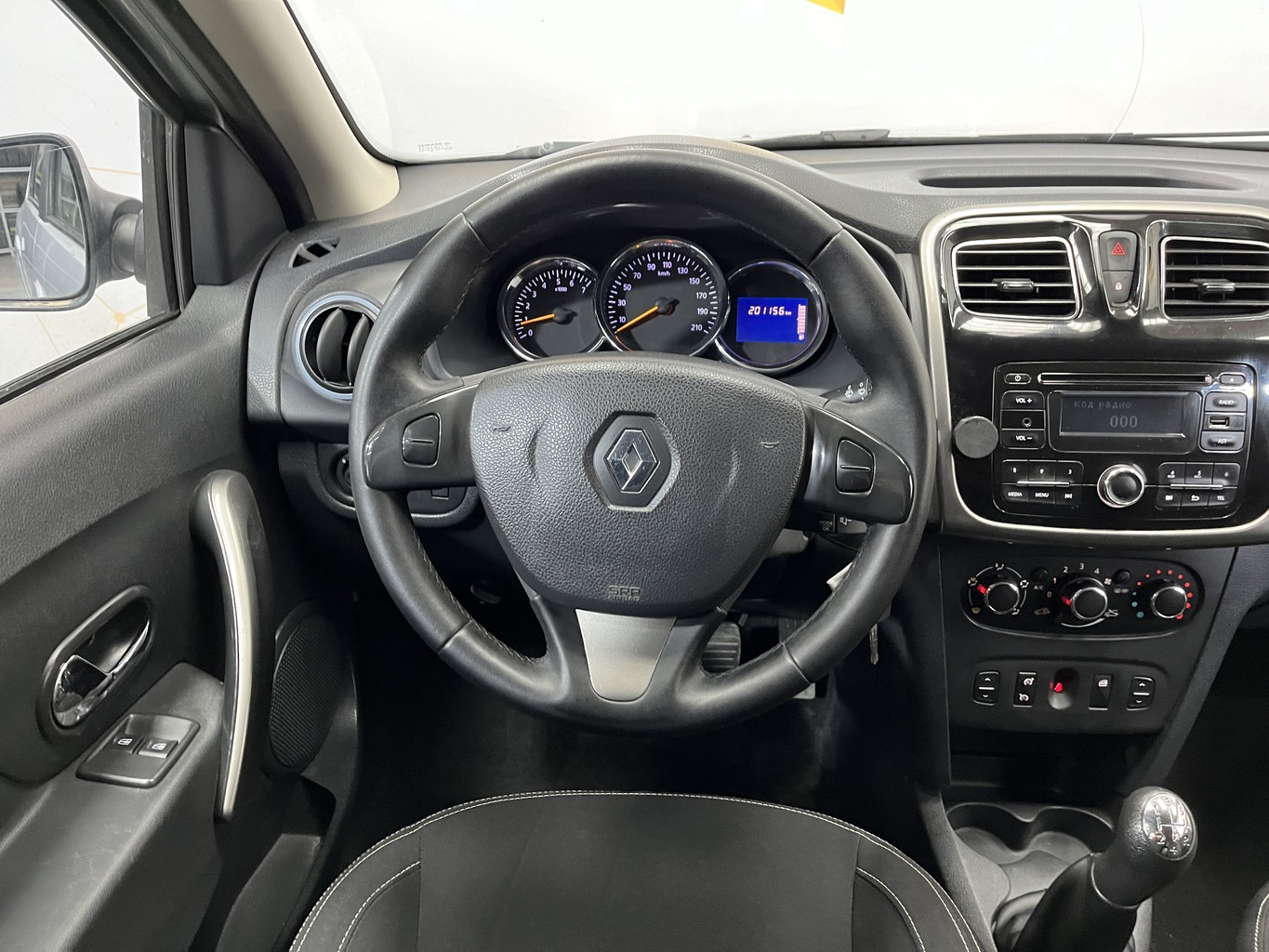 RENAULT LOGAN