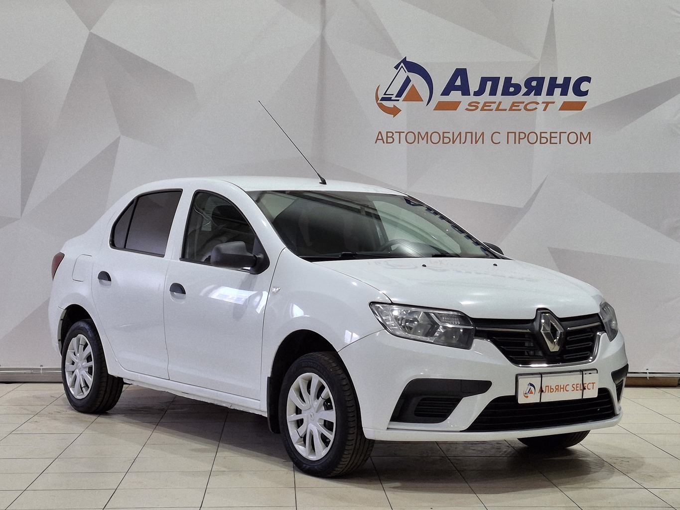 RENAULT LOGAN
