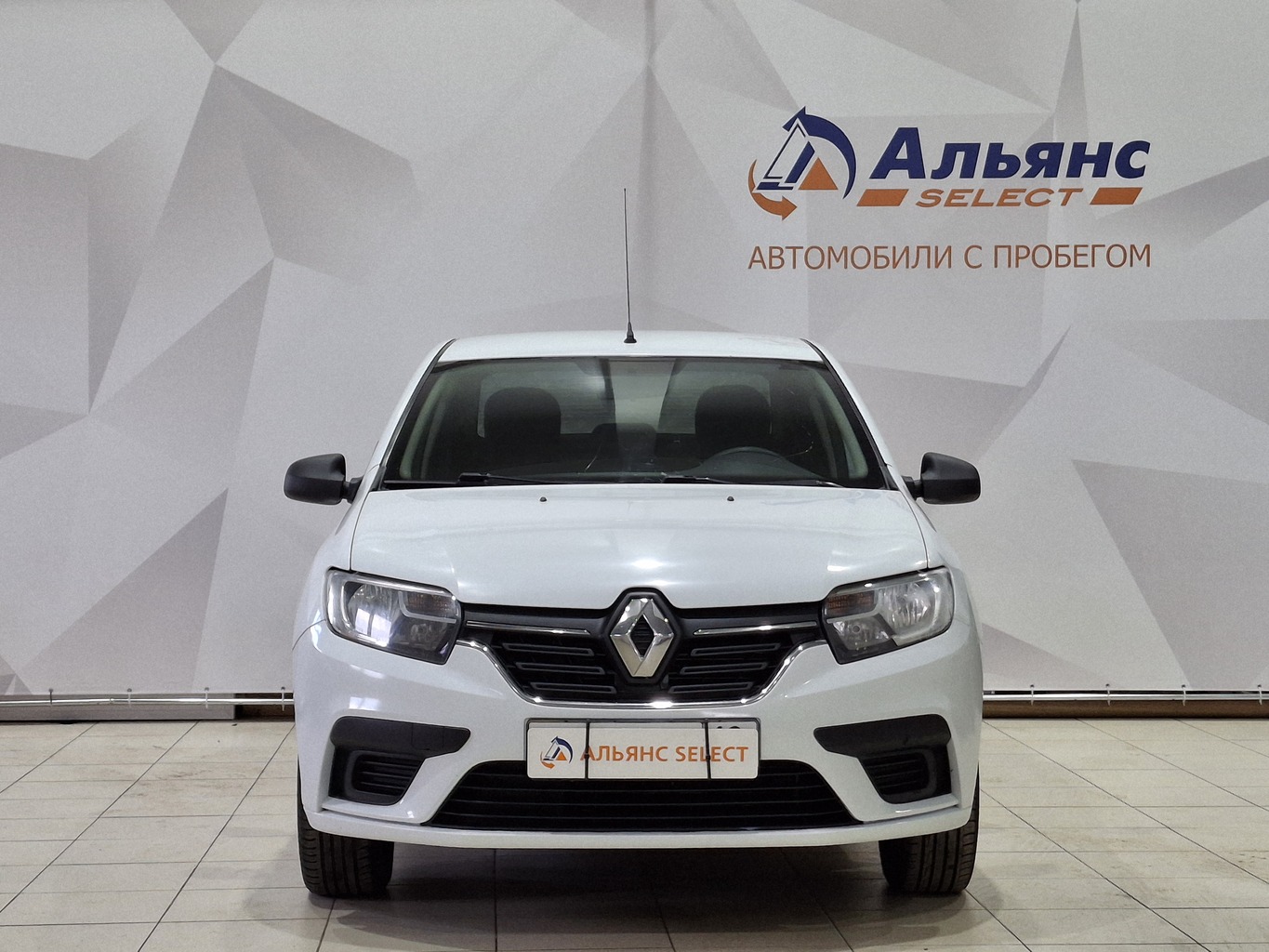 RENAULT LOGAN