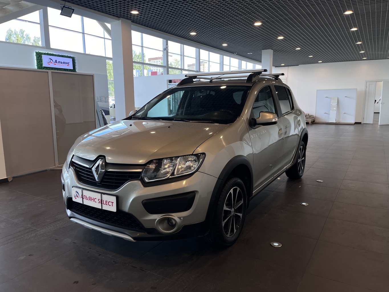 RENAULT SANDERO