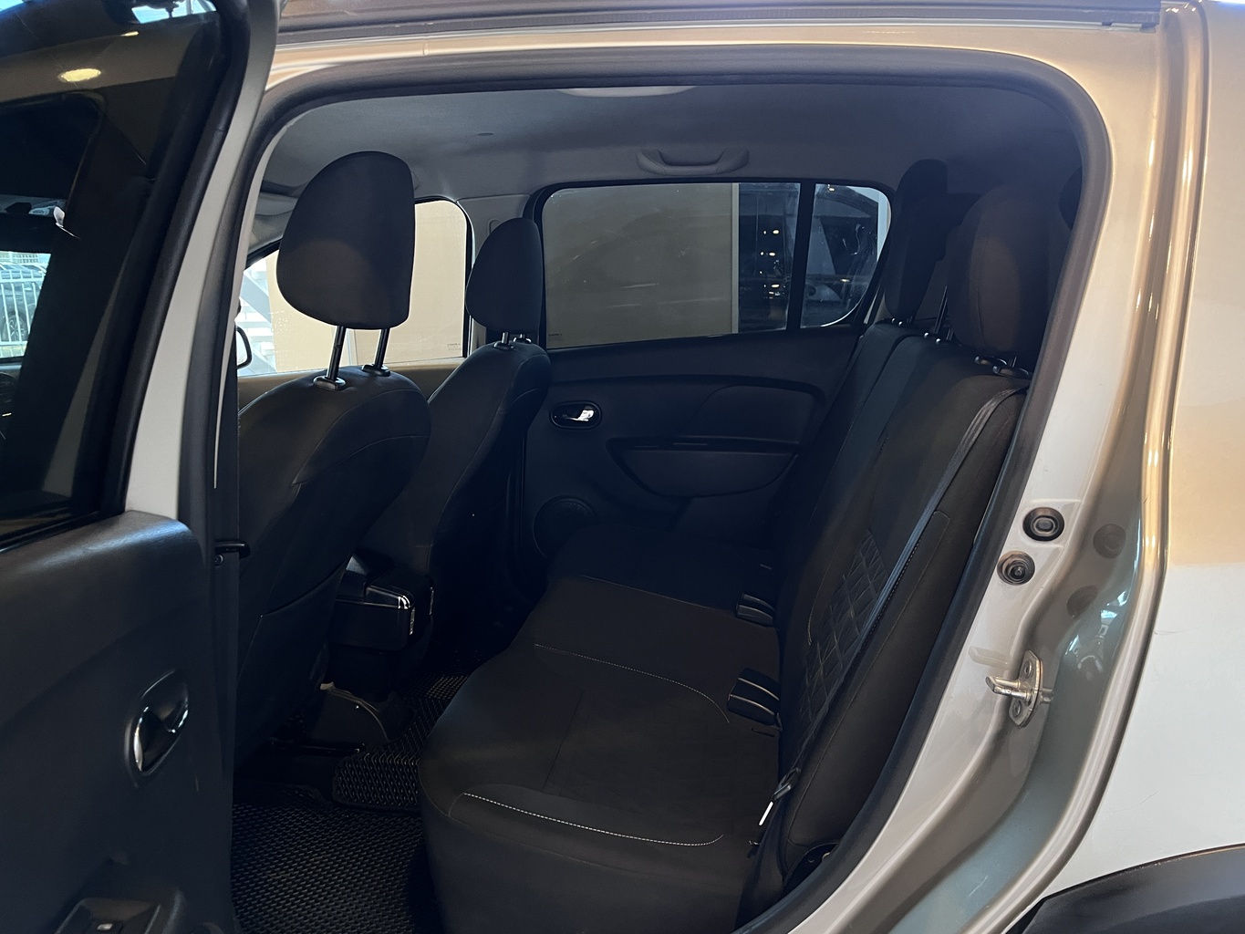 RENAULT SANDERO
