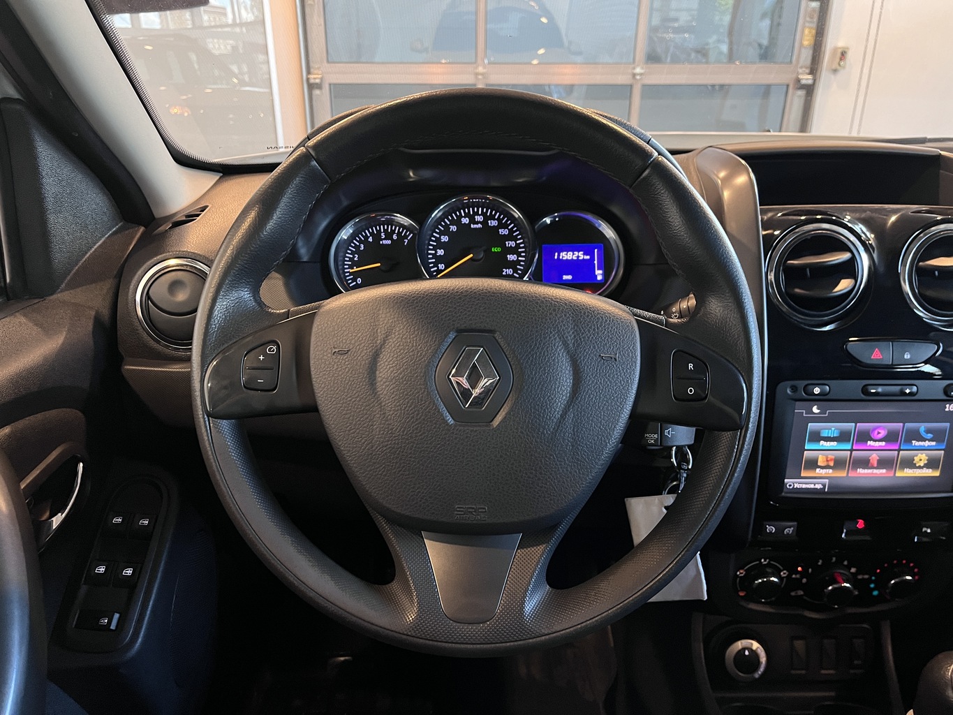 RENAULT DUSTER