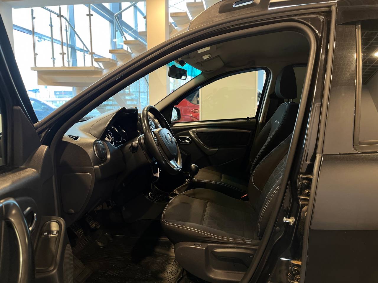 RENAULT DUSTER