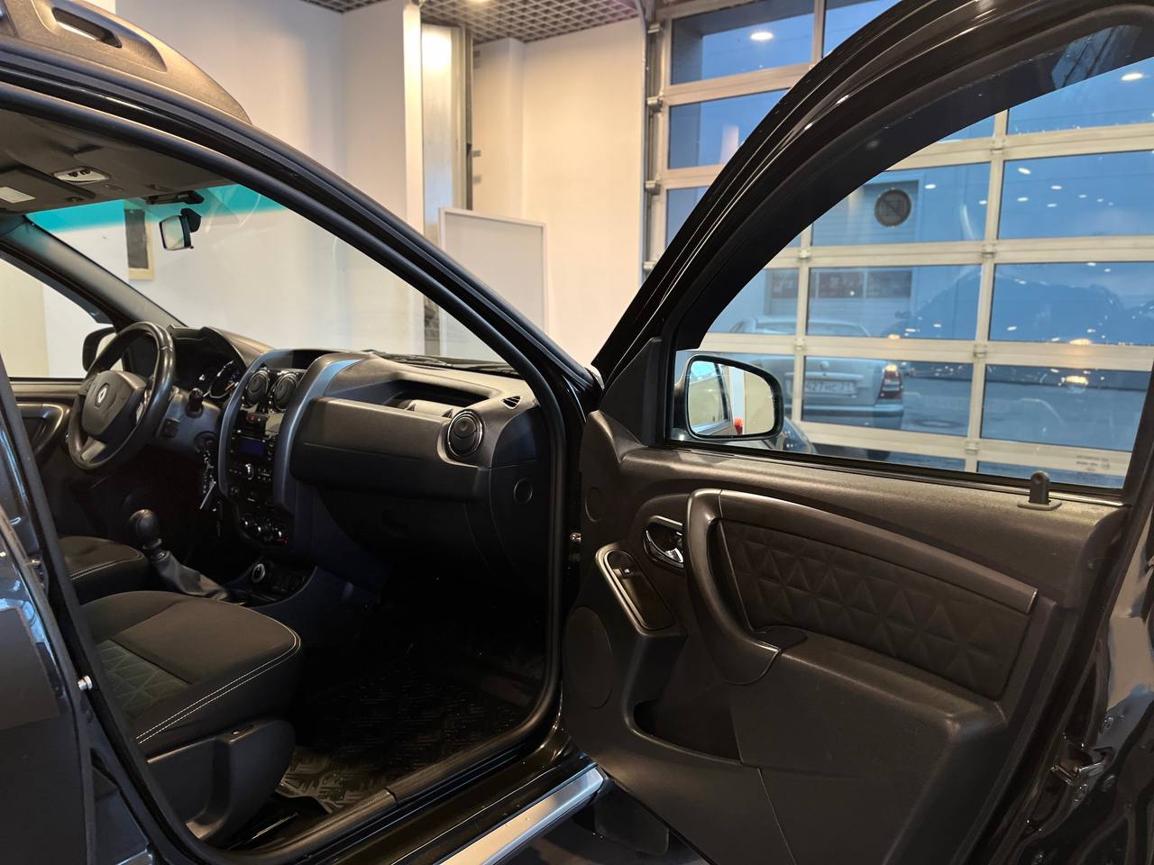 RENAULT DUSTER