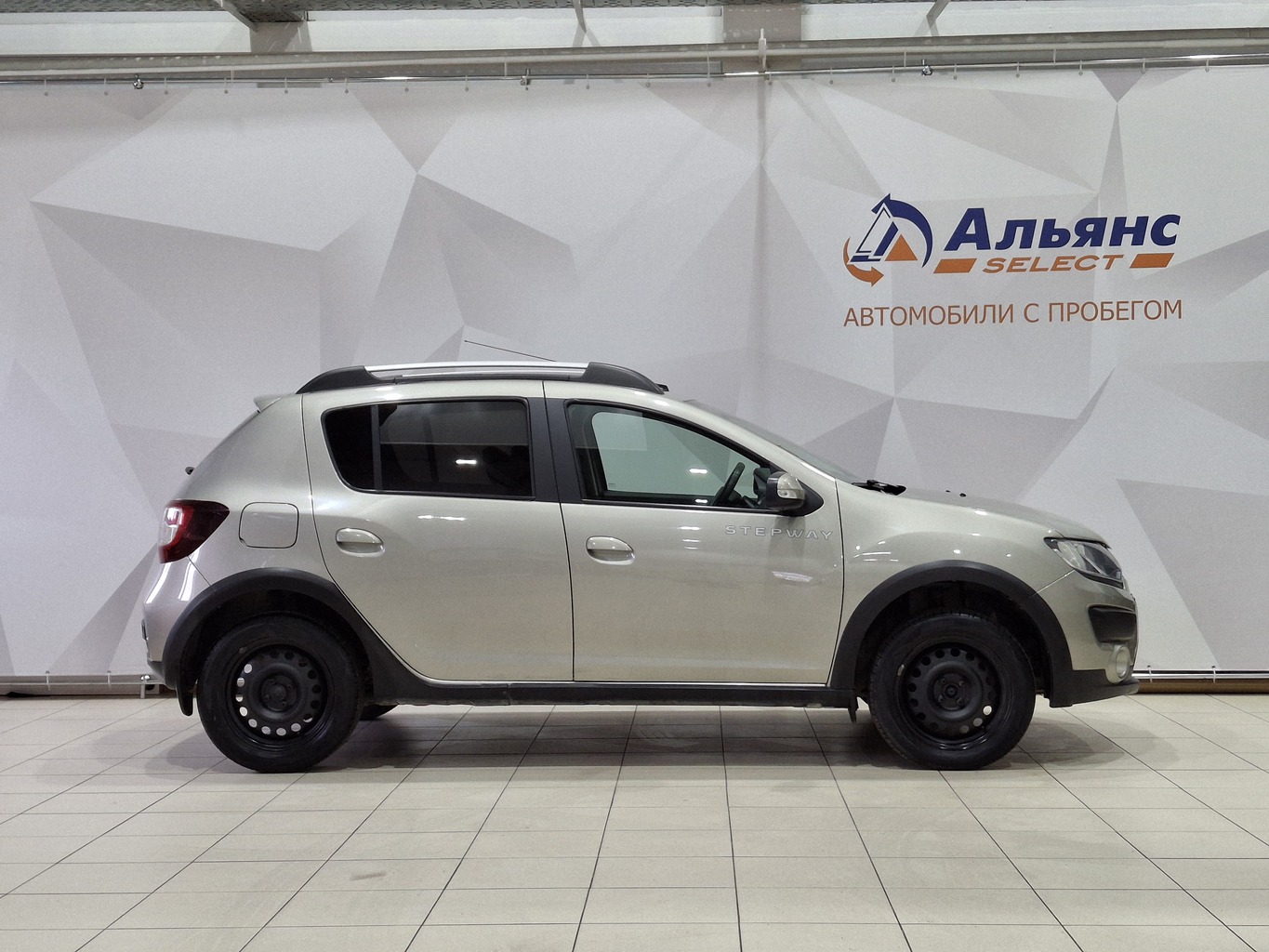 RENAULT SANDERO