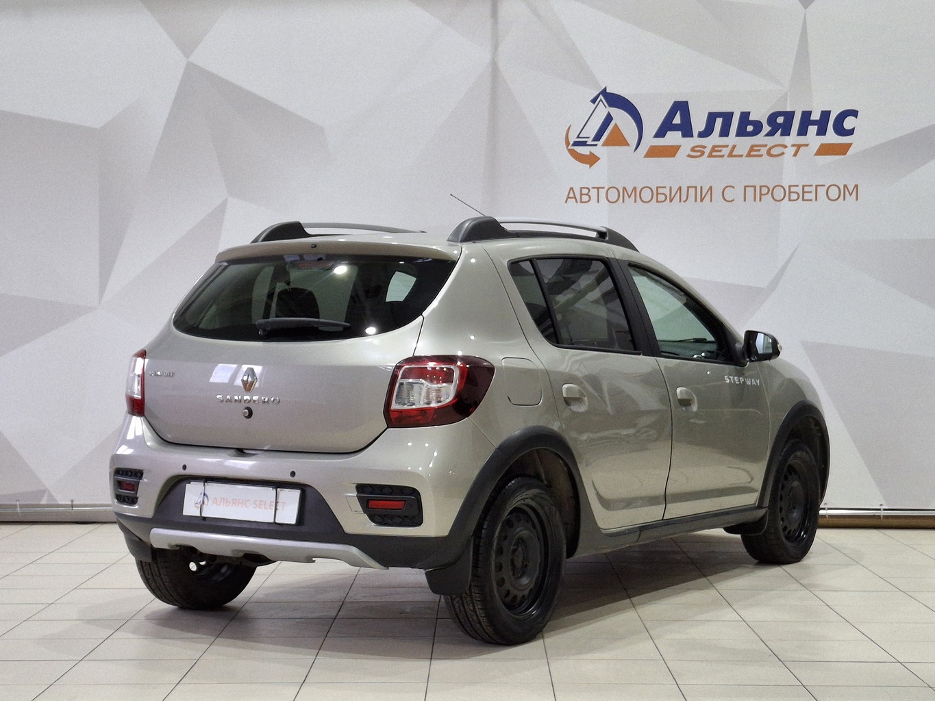 RENAULT SANDERO