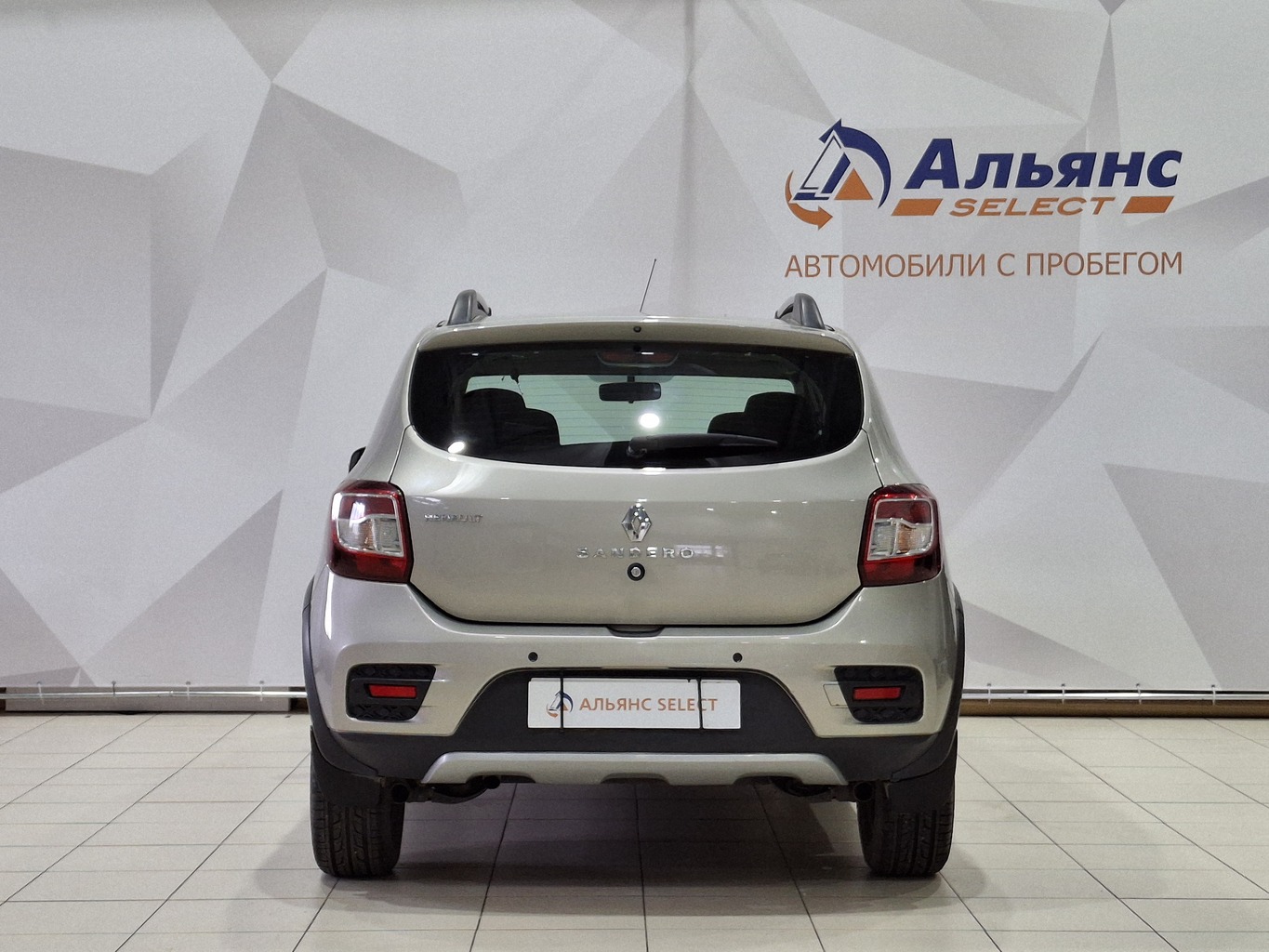 RENAULT SANDERO