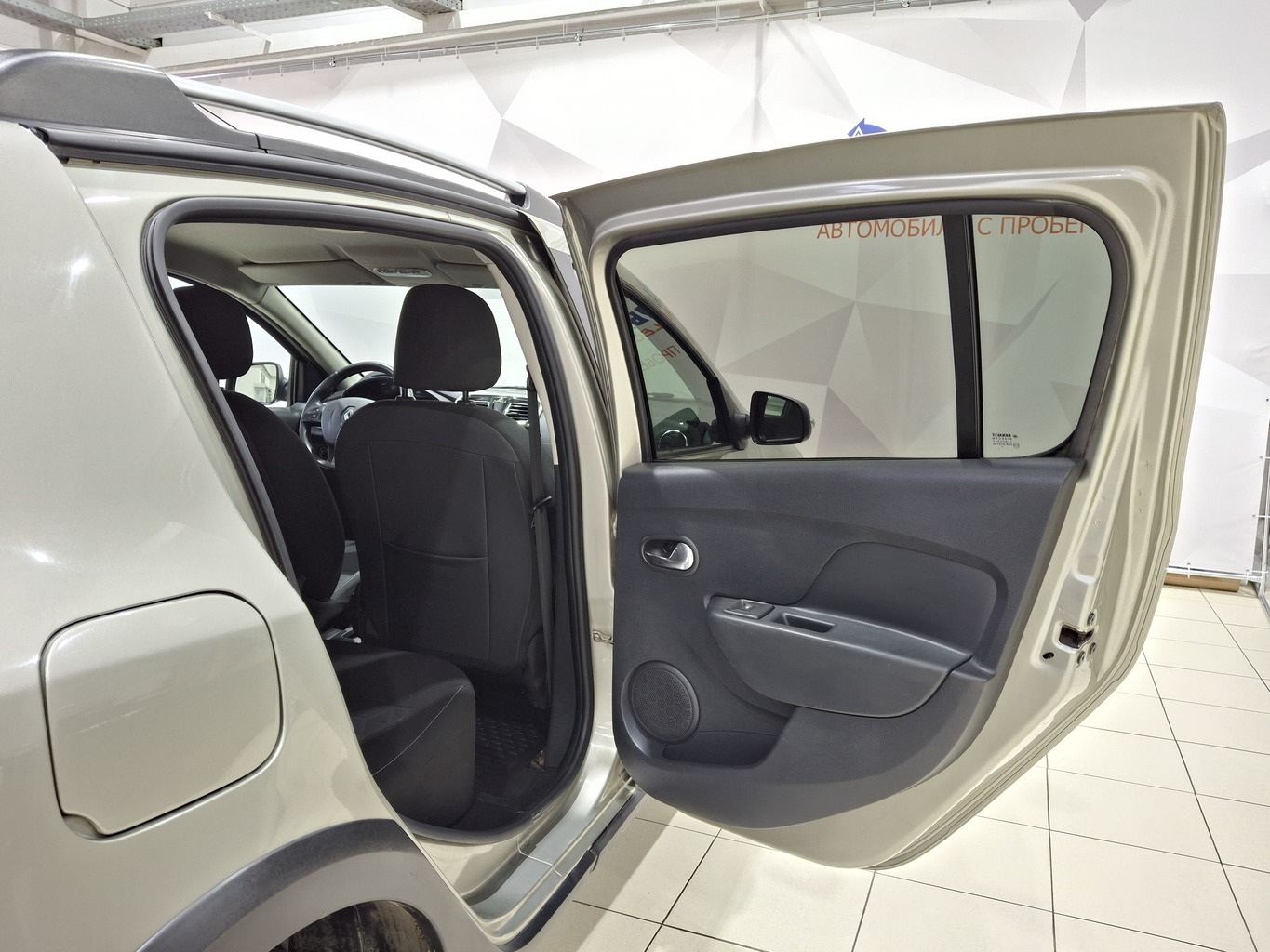 RENAULT SANDERO