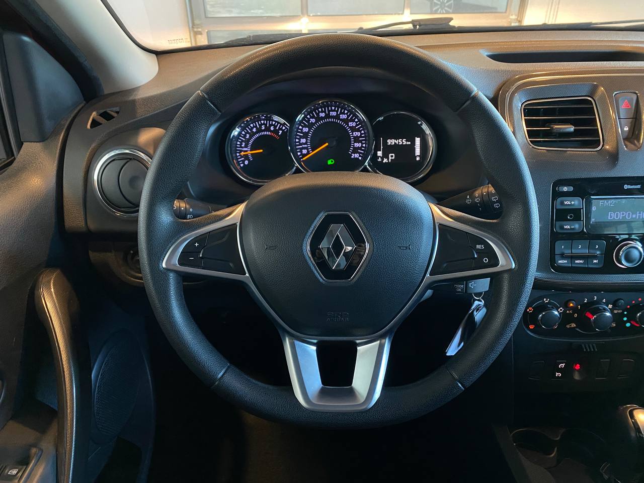RENAULT SANDERO