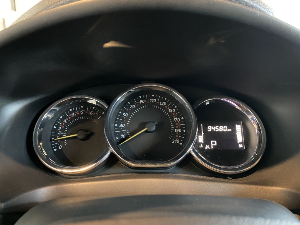 RENAULT SANDERO