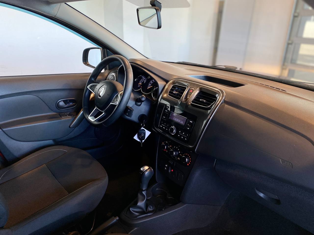 RENAULT SANDERO