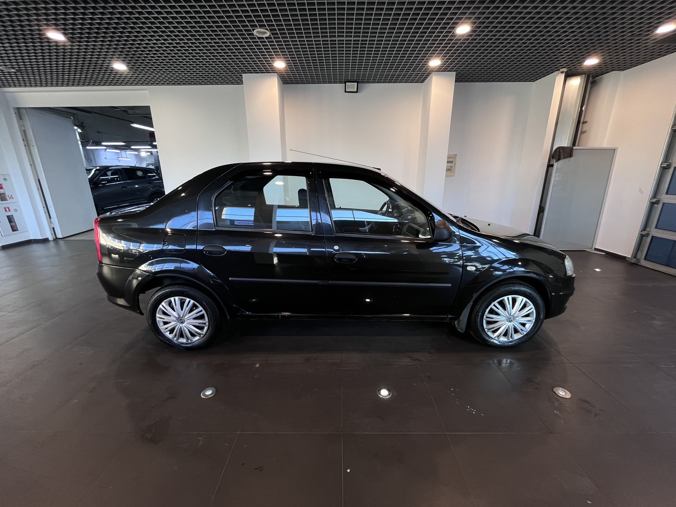 RENAULT LOGAN
