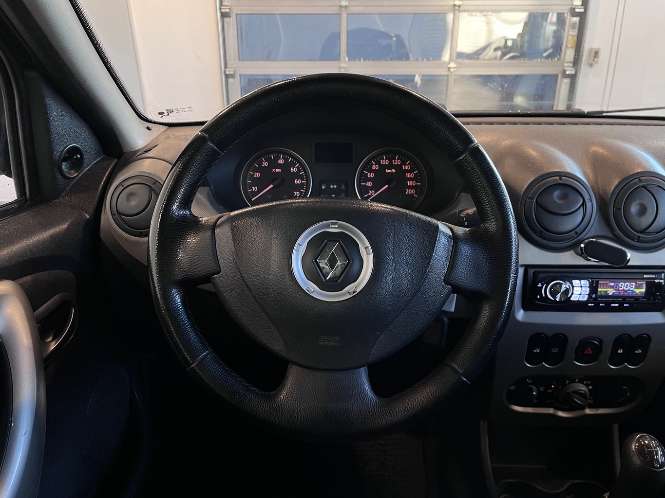 RENAULT LOGAN