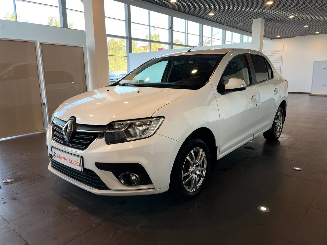 RENAULT LOGAN