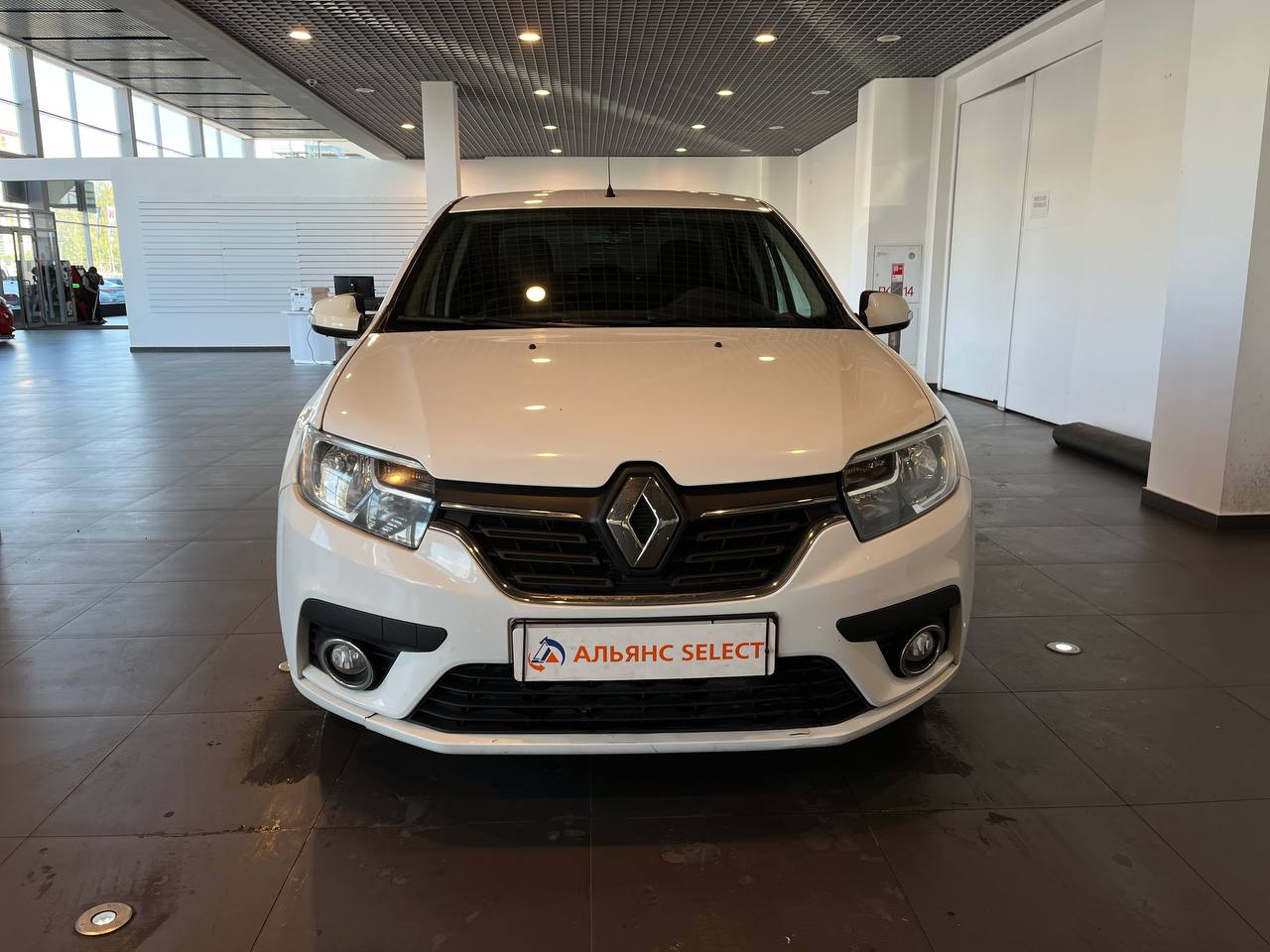 RENAULT LOGAN