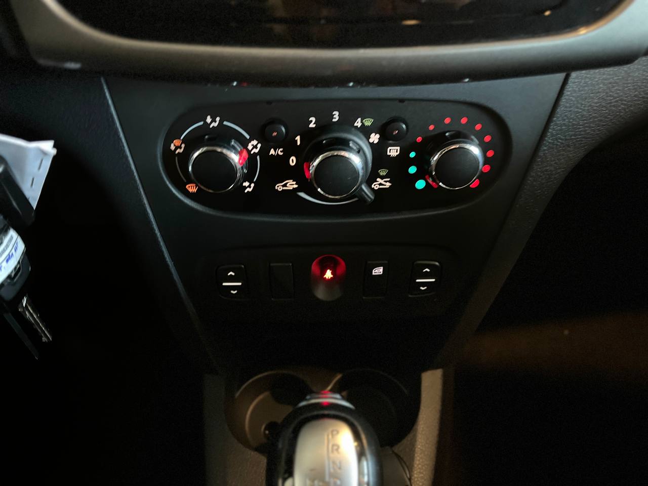 RENAULT LOGAN