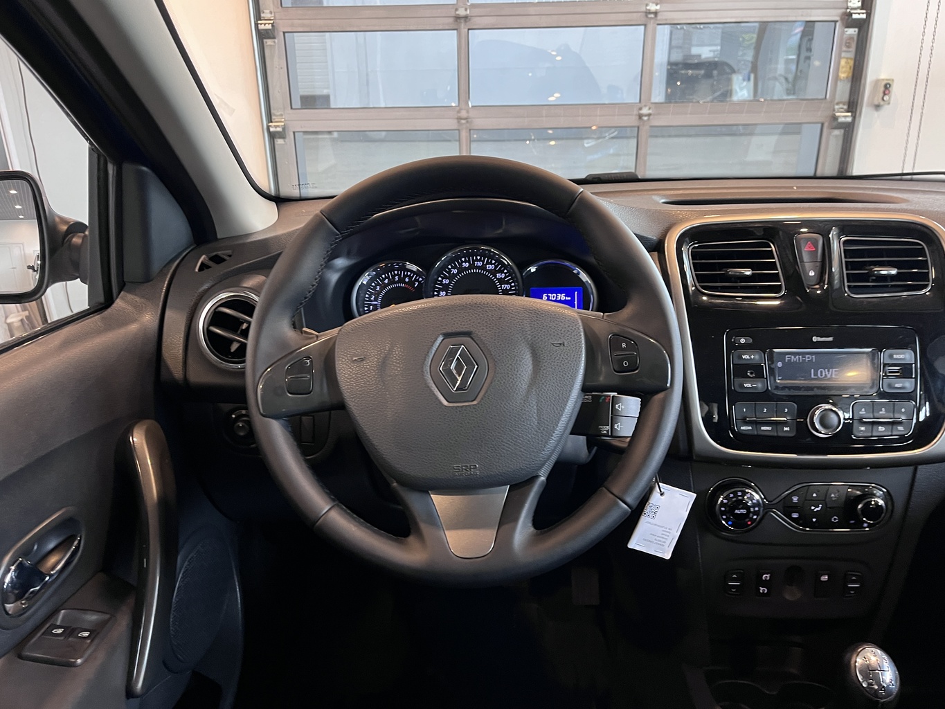 RENAULT SANDERO
