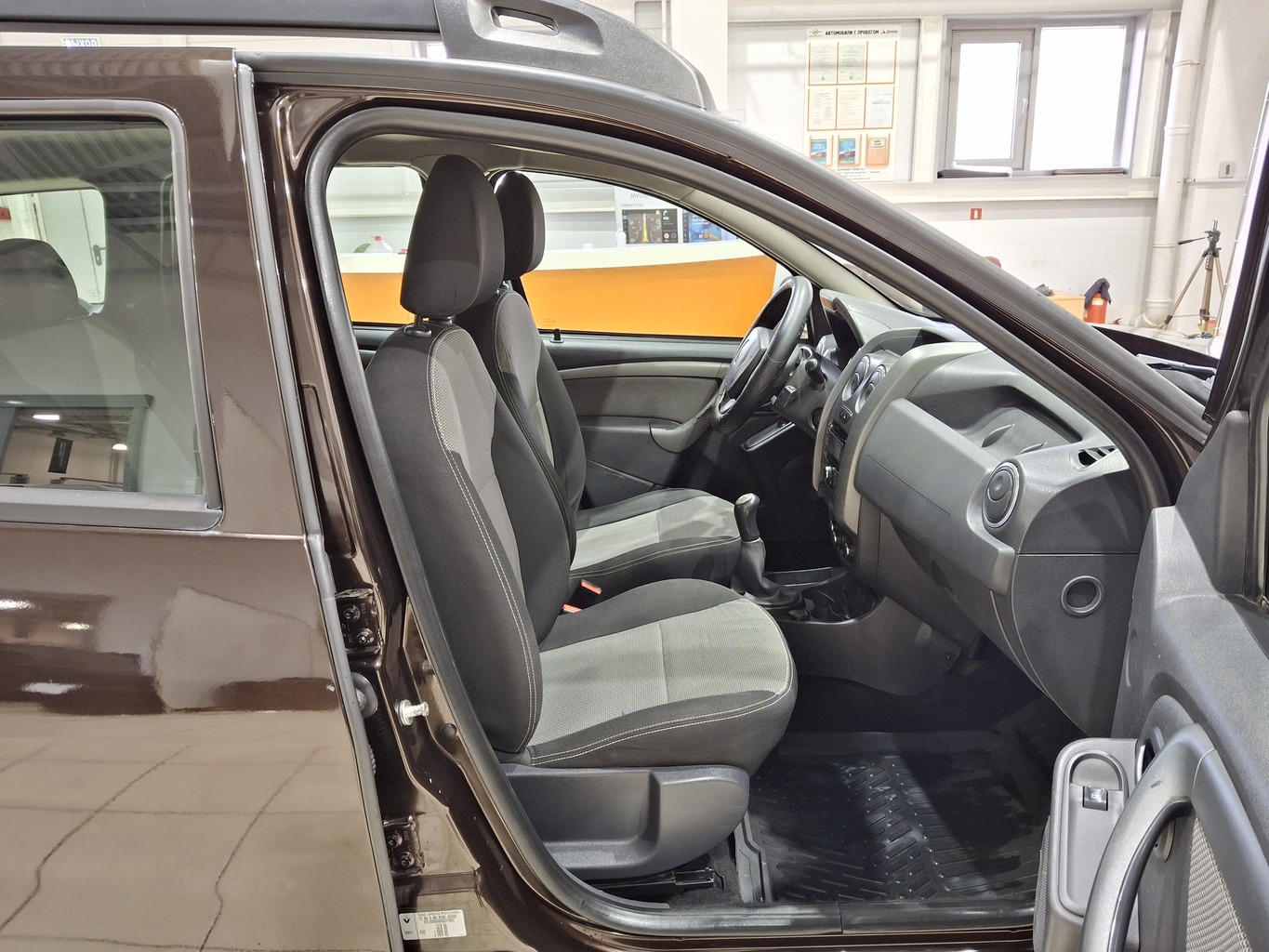 RENAULT DUSTER