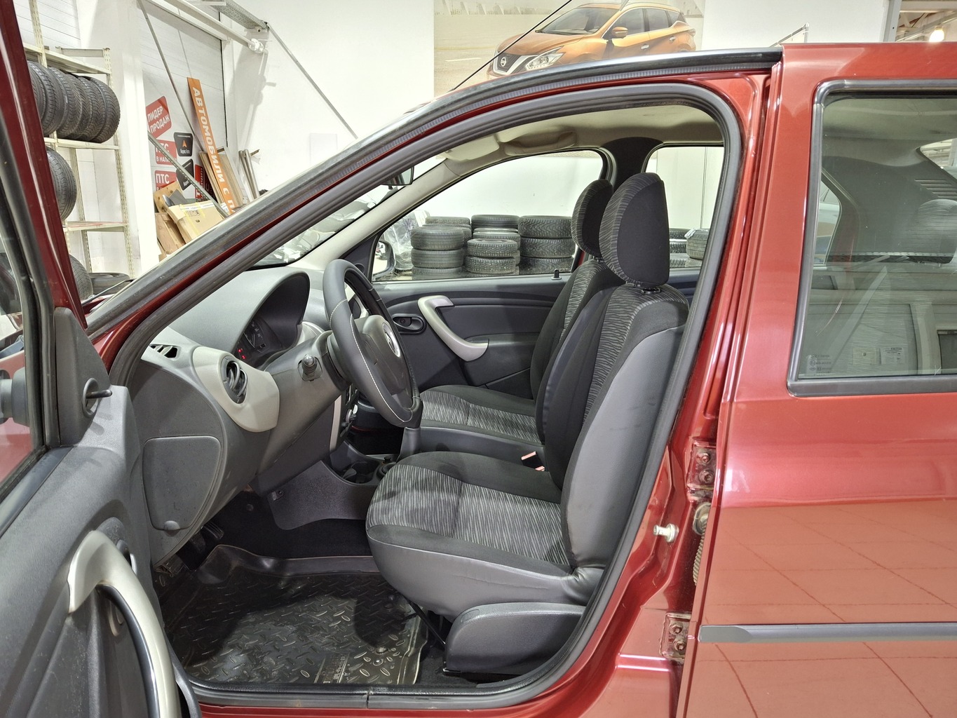 RENAULT LOGAN