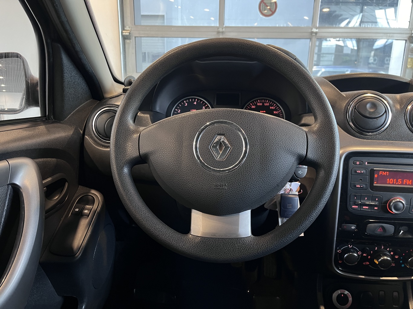 RENAULT DUSTER