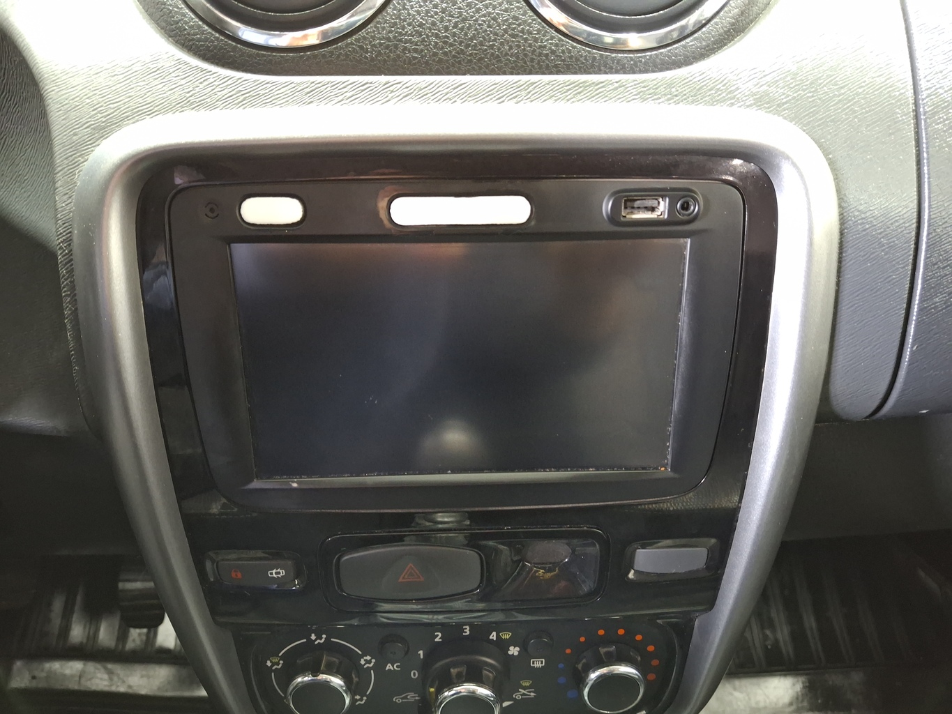 RENAULT DUSTER