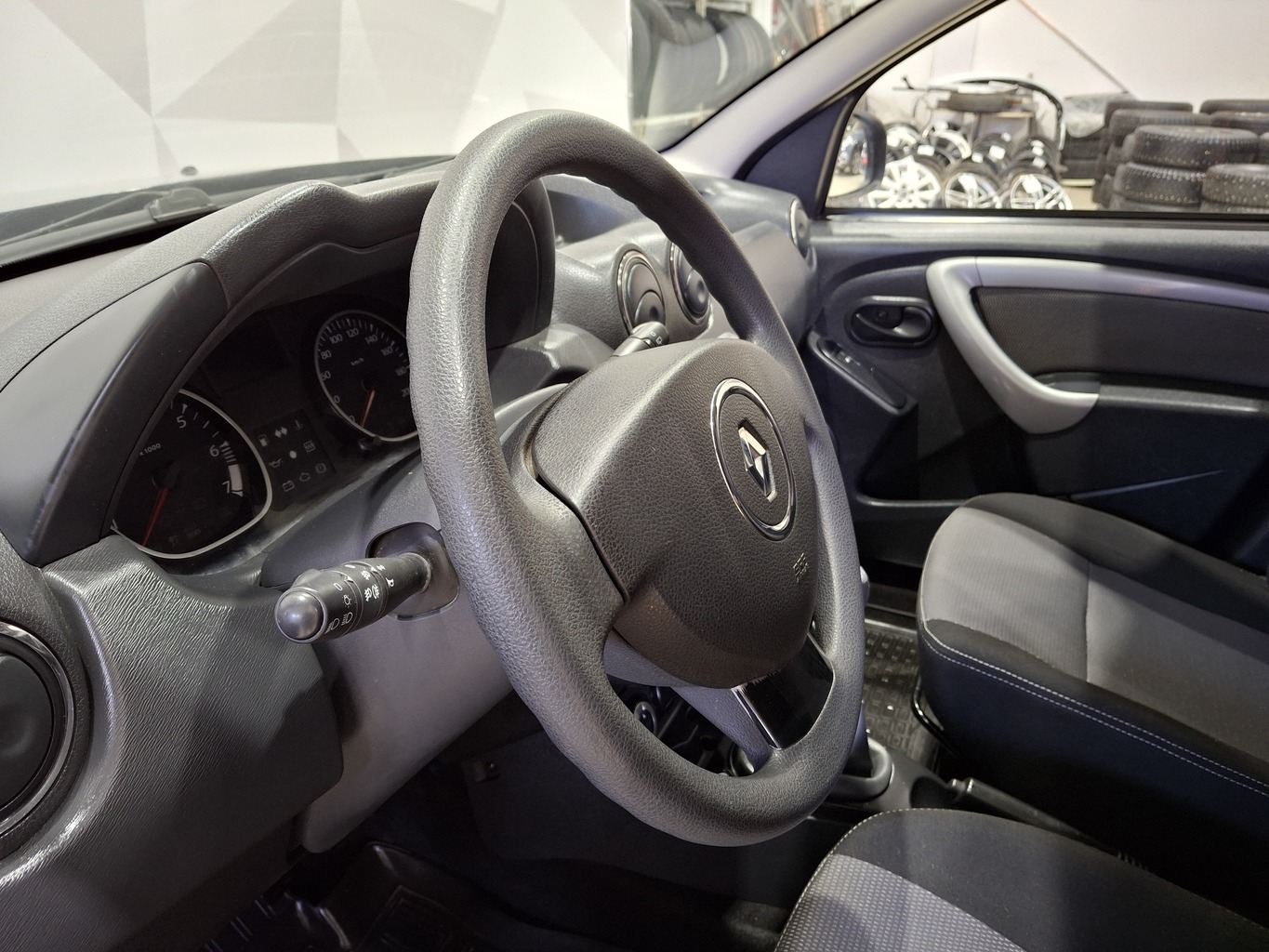 RENAULT DUSTER