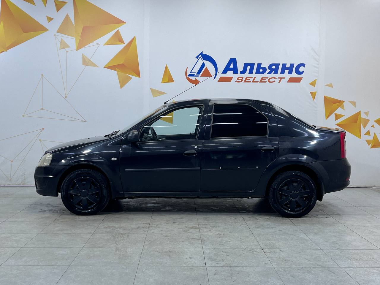 RENAULT LOGAN