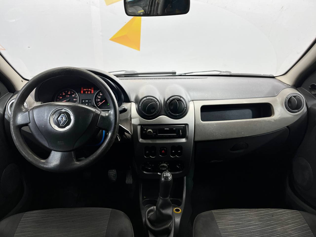 RENAULT LOGAN