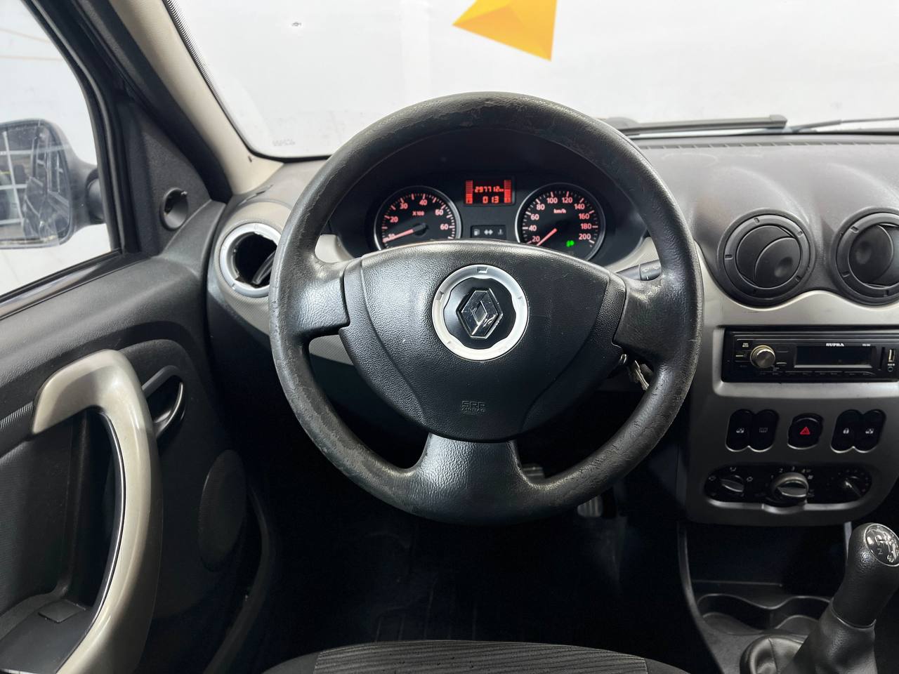 RENAULT LOGAN