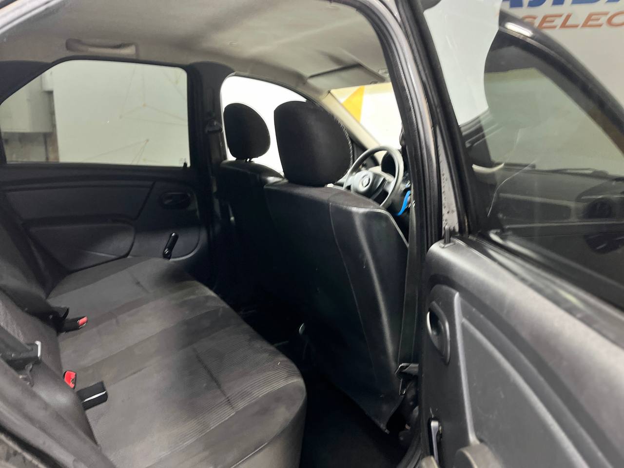 RENAULT LOGAN