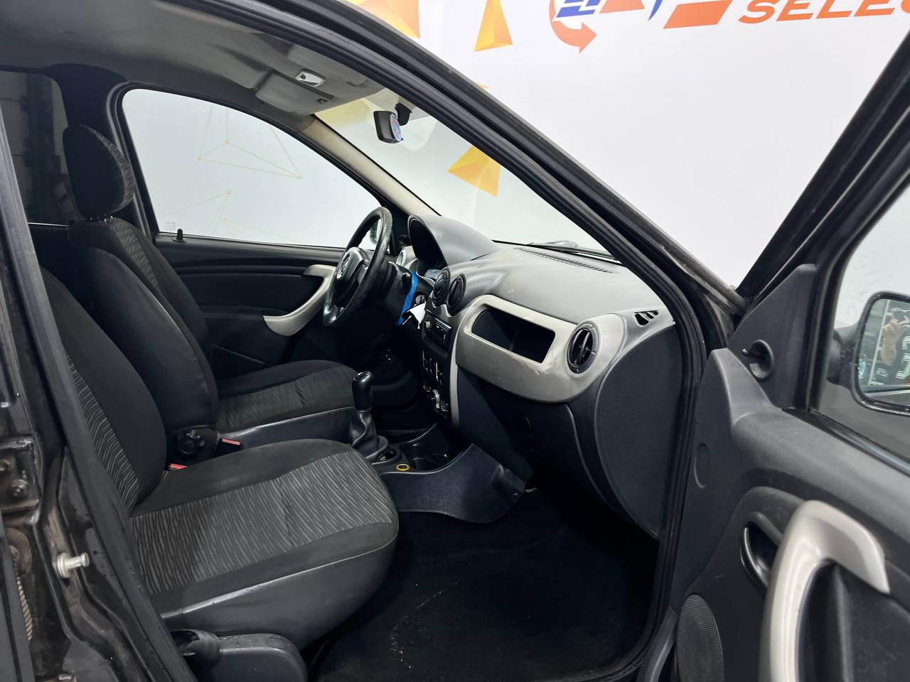 RENAULT LOGAN