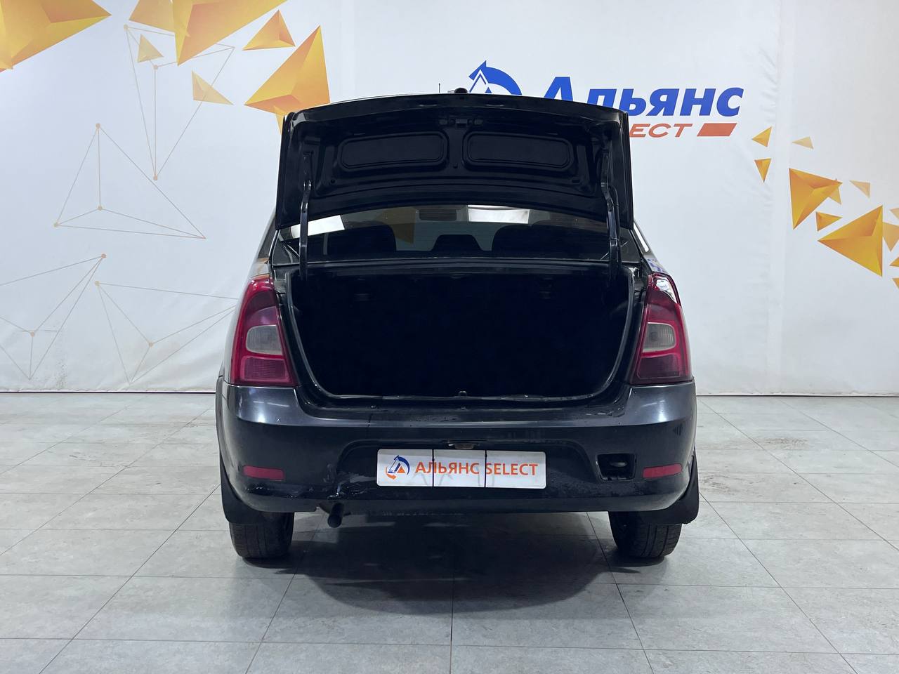 RENAULT LOGAN