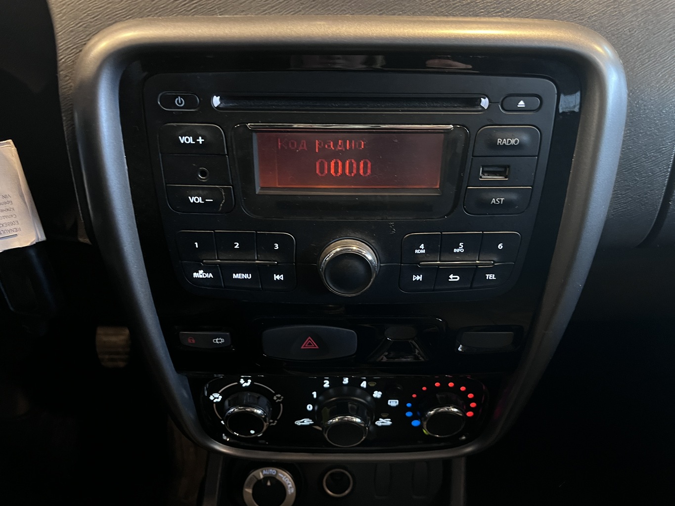 RENAULT DUSTER