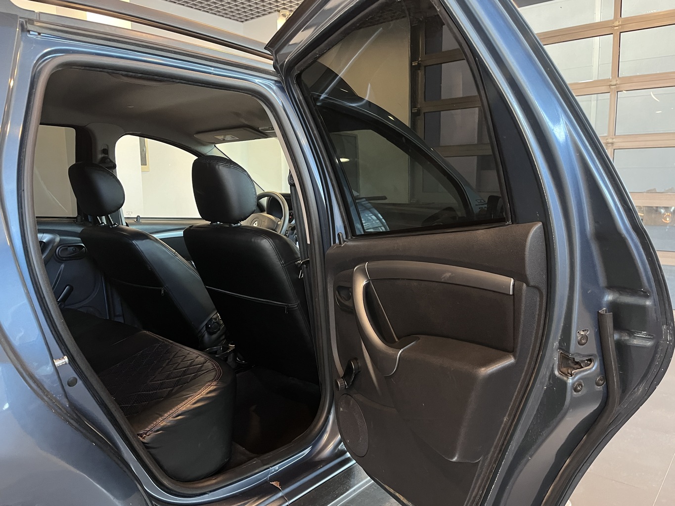 RENAULT DUSTER