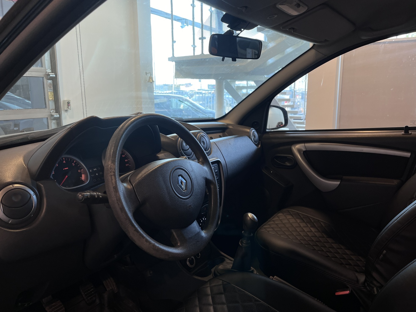 RENAULT DUSTER
