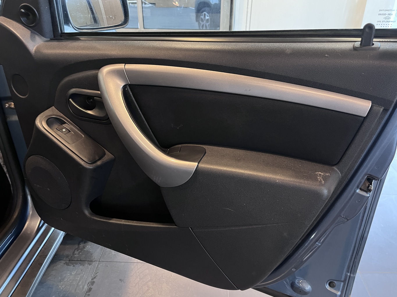 RENAULT DUSTER