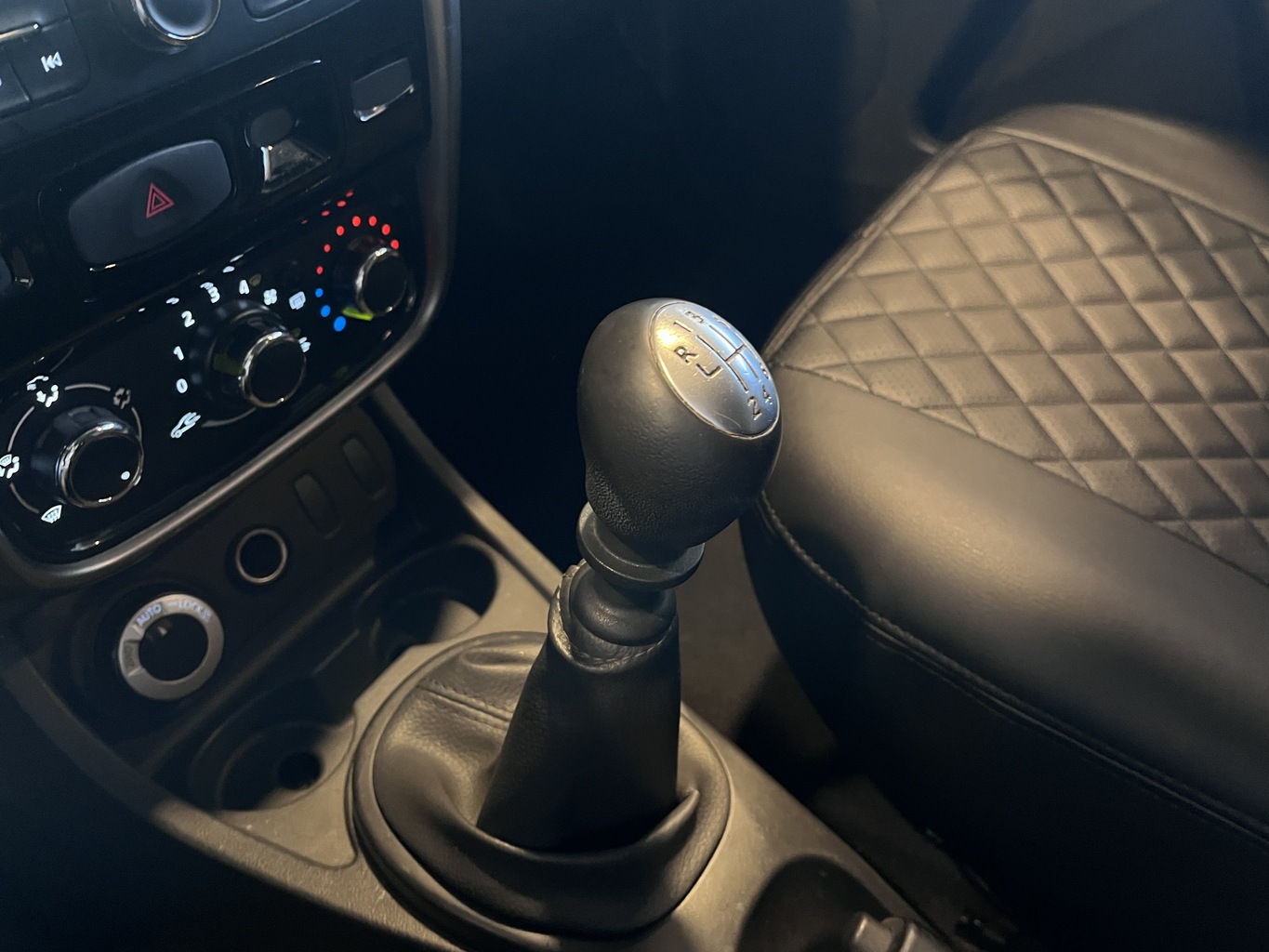 RENAULT DUSTER