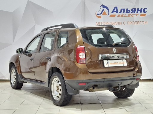 RENAULT DUSTER