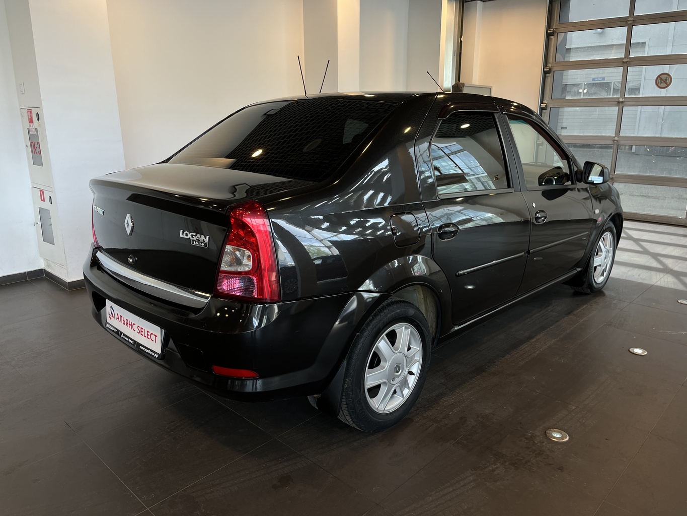RENAULT LOGAN