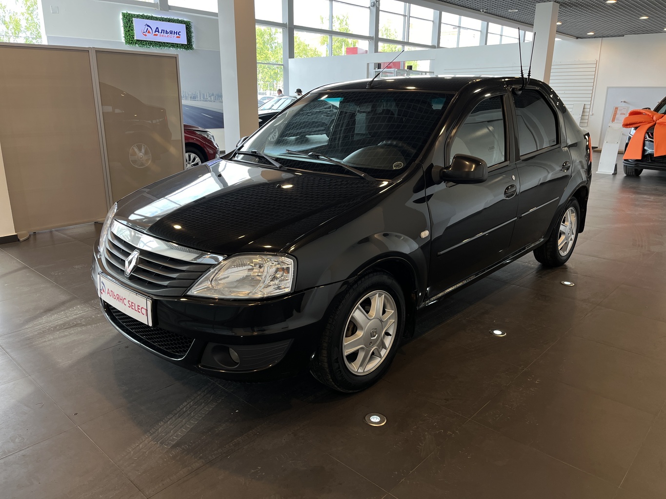 RENAULT LOGAN
