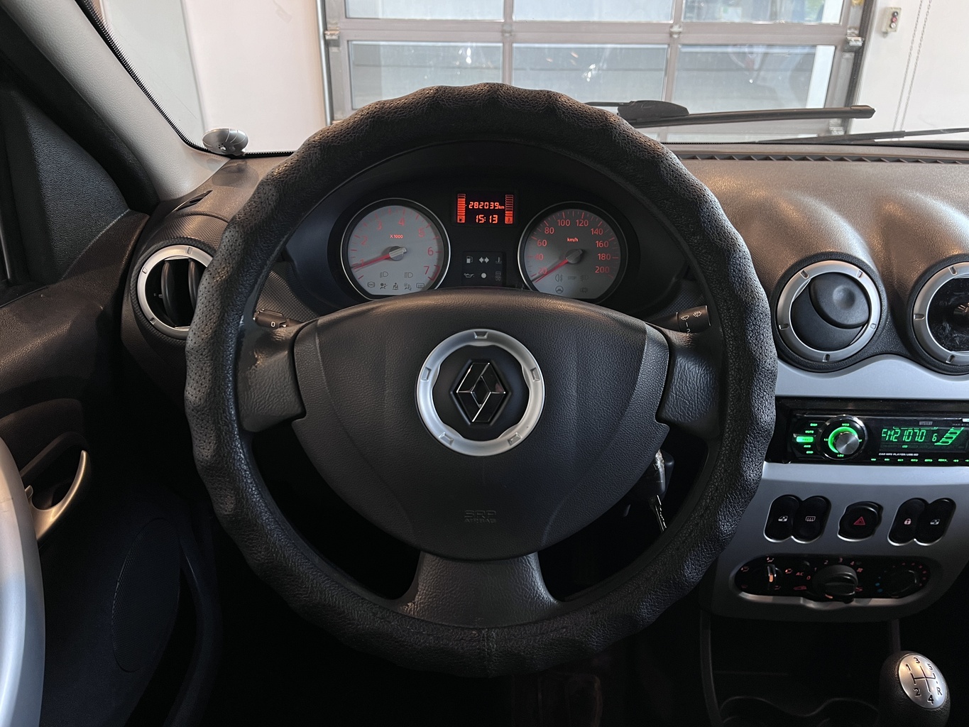 RENAULT LOGAN