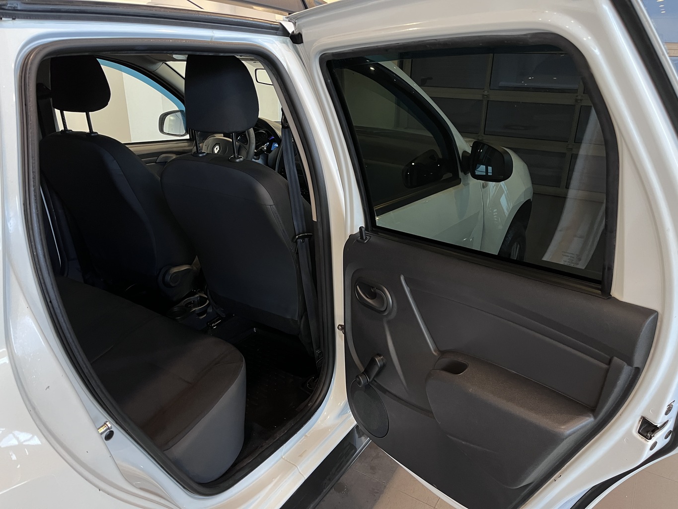 RENAULT DUSTER