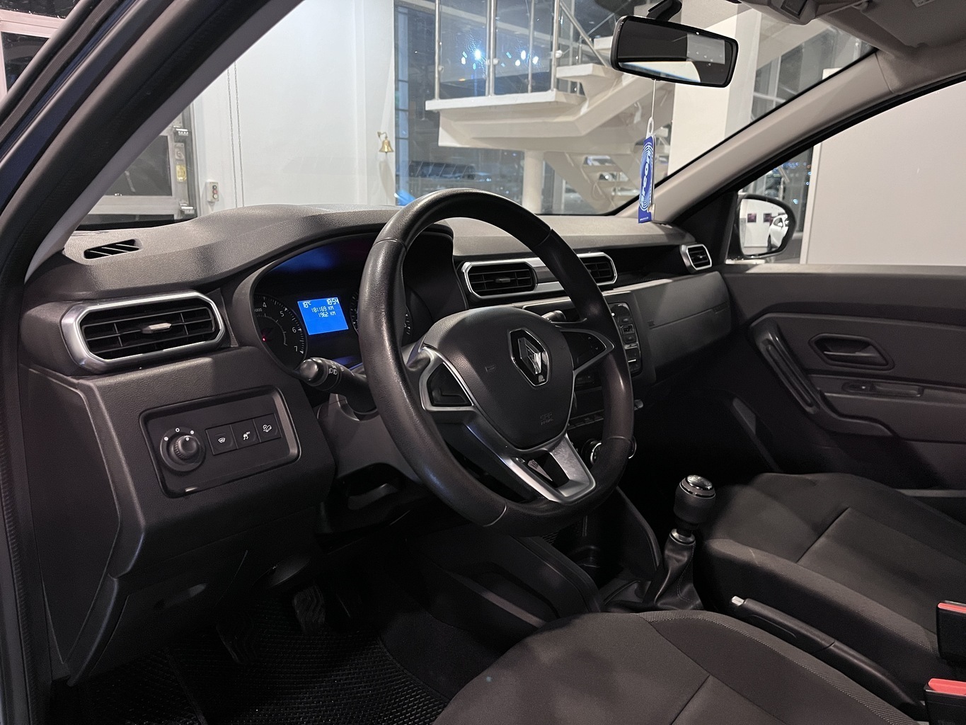 RENAULT DUSTER
