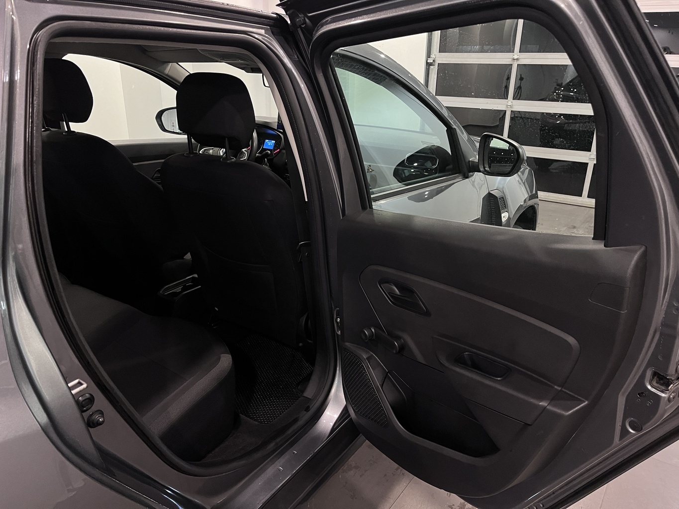 RENAULT DUSTER
