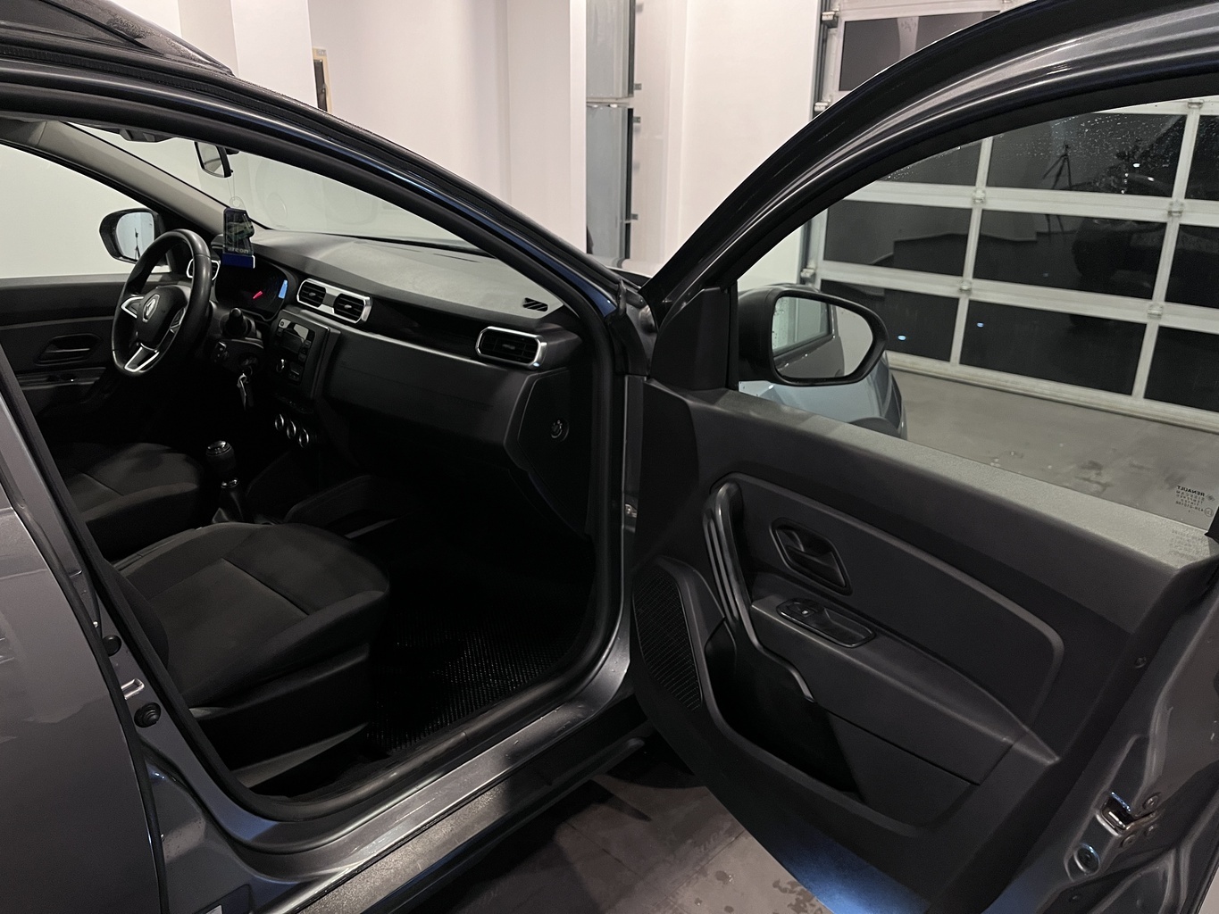 RENAULT DUSTER