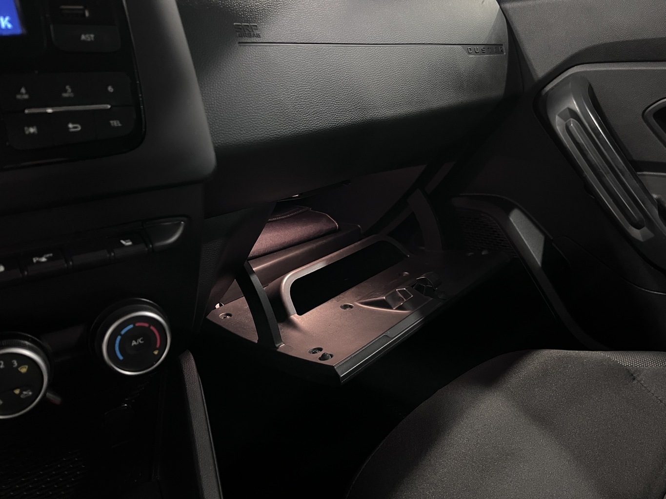 RENAULT DUSTER