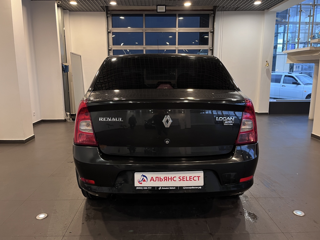 RENAULT LOGAN