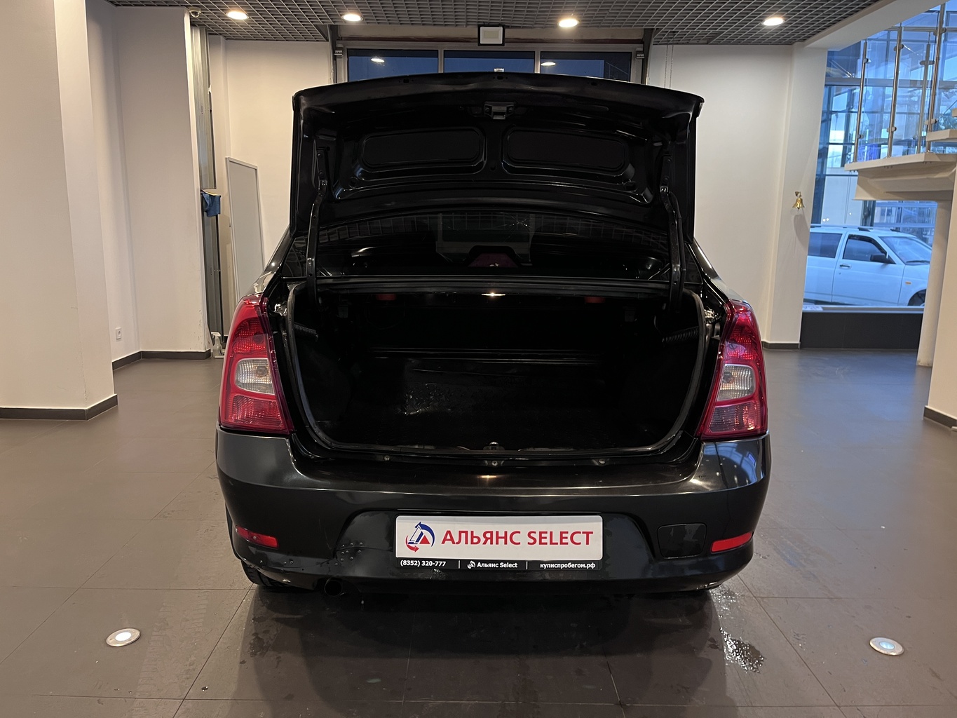 RENAULT LOGAN