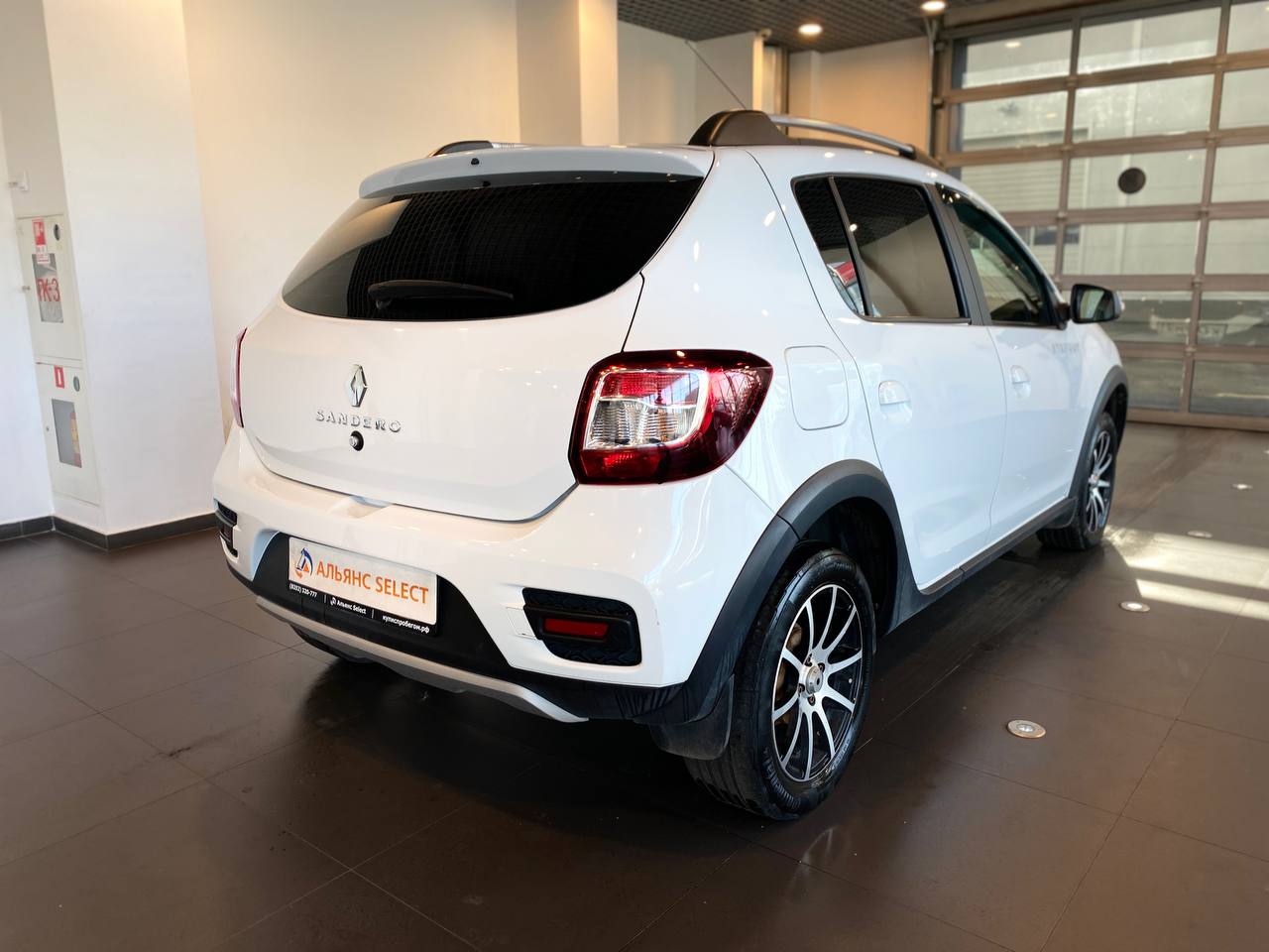 RENAULT SANDERO