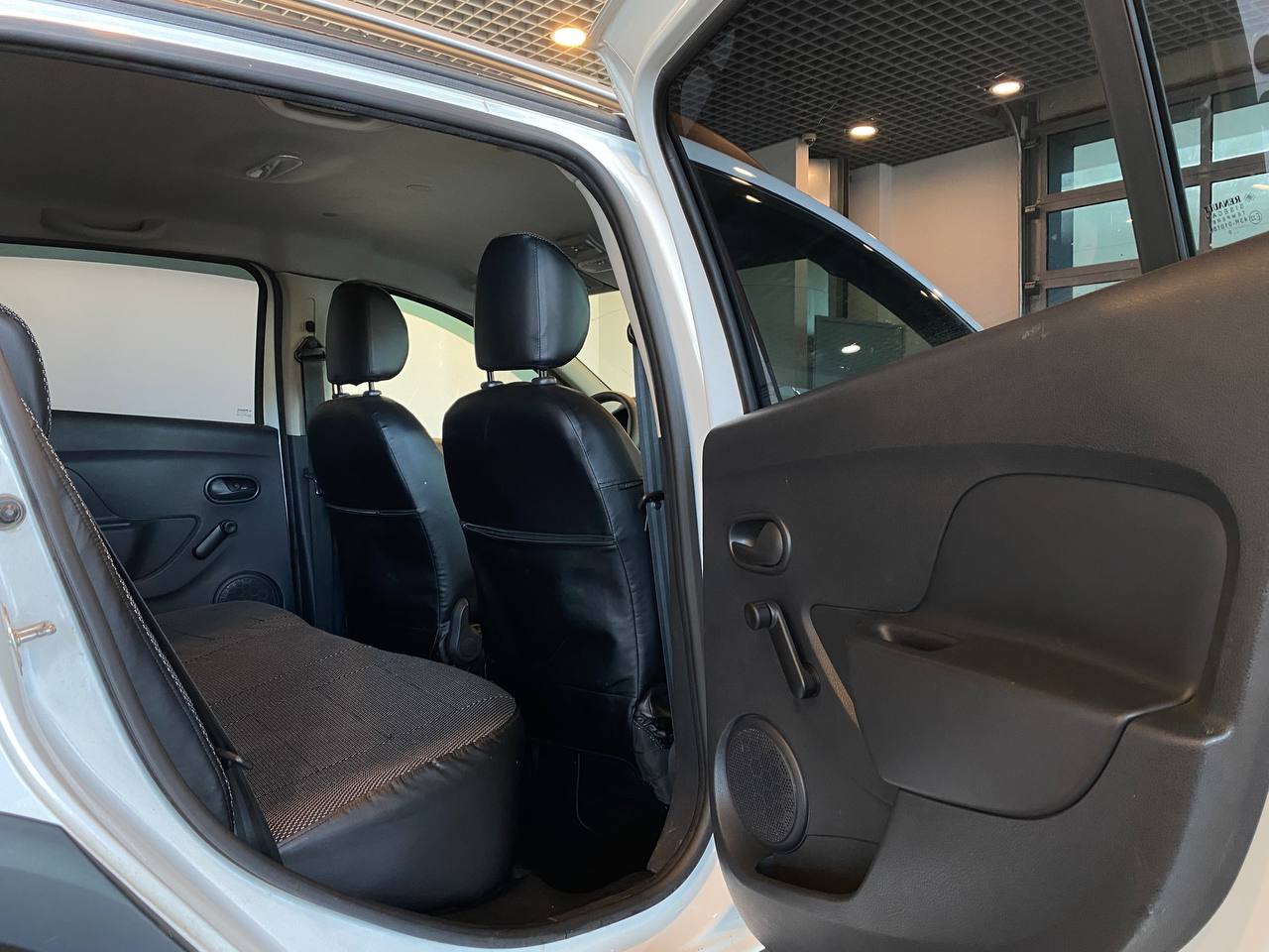 RENAULT SANDERO